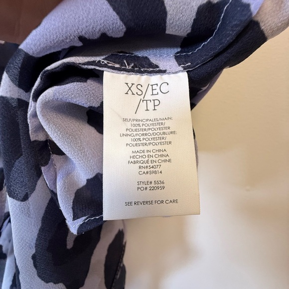 CAbi ‘Feline Flounce’ Leopard Print Purple Sleeveless Blouse Women’s Size XS - Picture 10 of 11